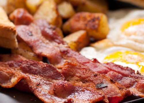 Bricfeasta Díolta Amach