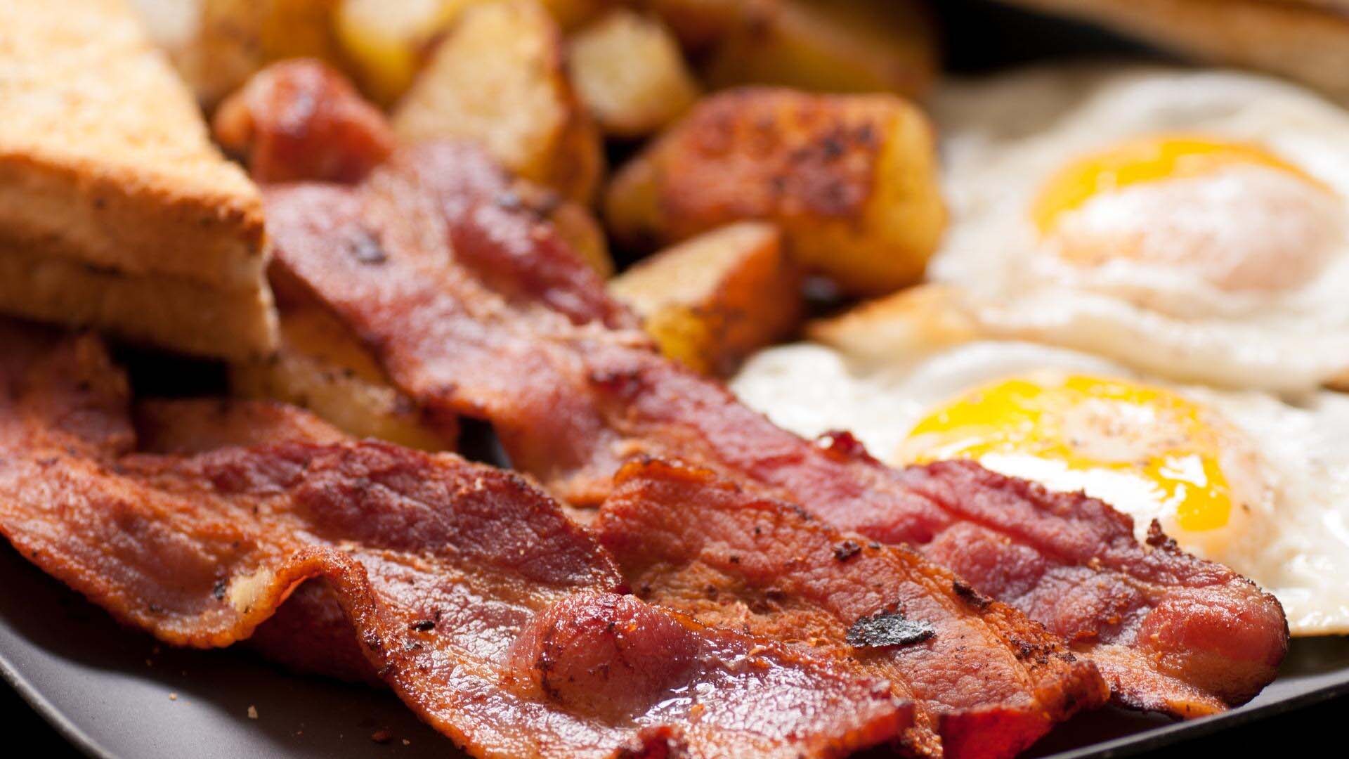 Bricfeasta Díolta Amach