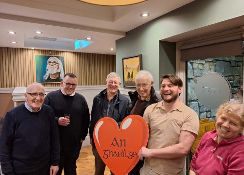 Slua iontach ag ‘Pop Up Gaeltacht’