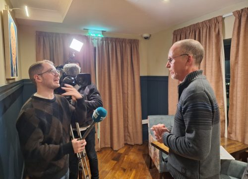 Nuacht TG4 ag ár ranganna Gaeilge