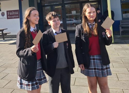 Scoláireachtaí go hInis Oírr do dhéagóirí áitiúla