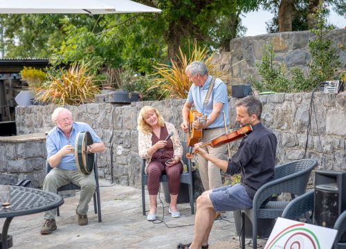Bígí linn ag bearbaiciú an tSamhraidh