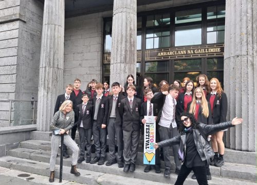 Ag tabhairt aghaidh ar an ‘Dúshlán Cartúin’